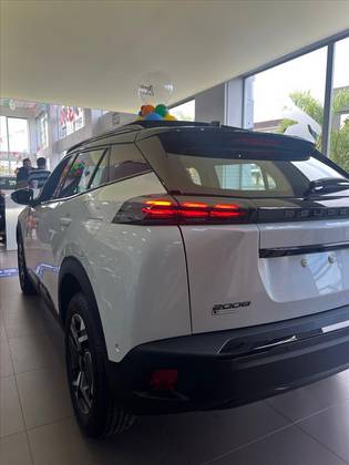 PEUGEOT 2008 1.0 TURBO 200 HYBRID GT CVT